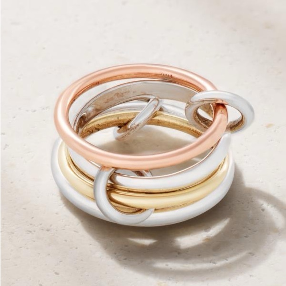 Spinelli Kilcollin
Hyacinth ring
